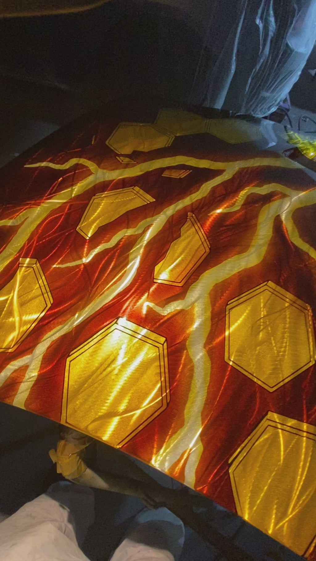 Metal engraves paint work